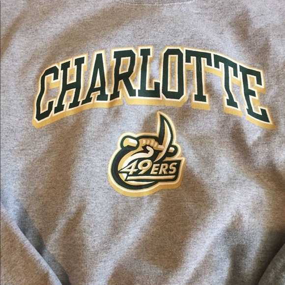 uncc crewneck sweatshirt